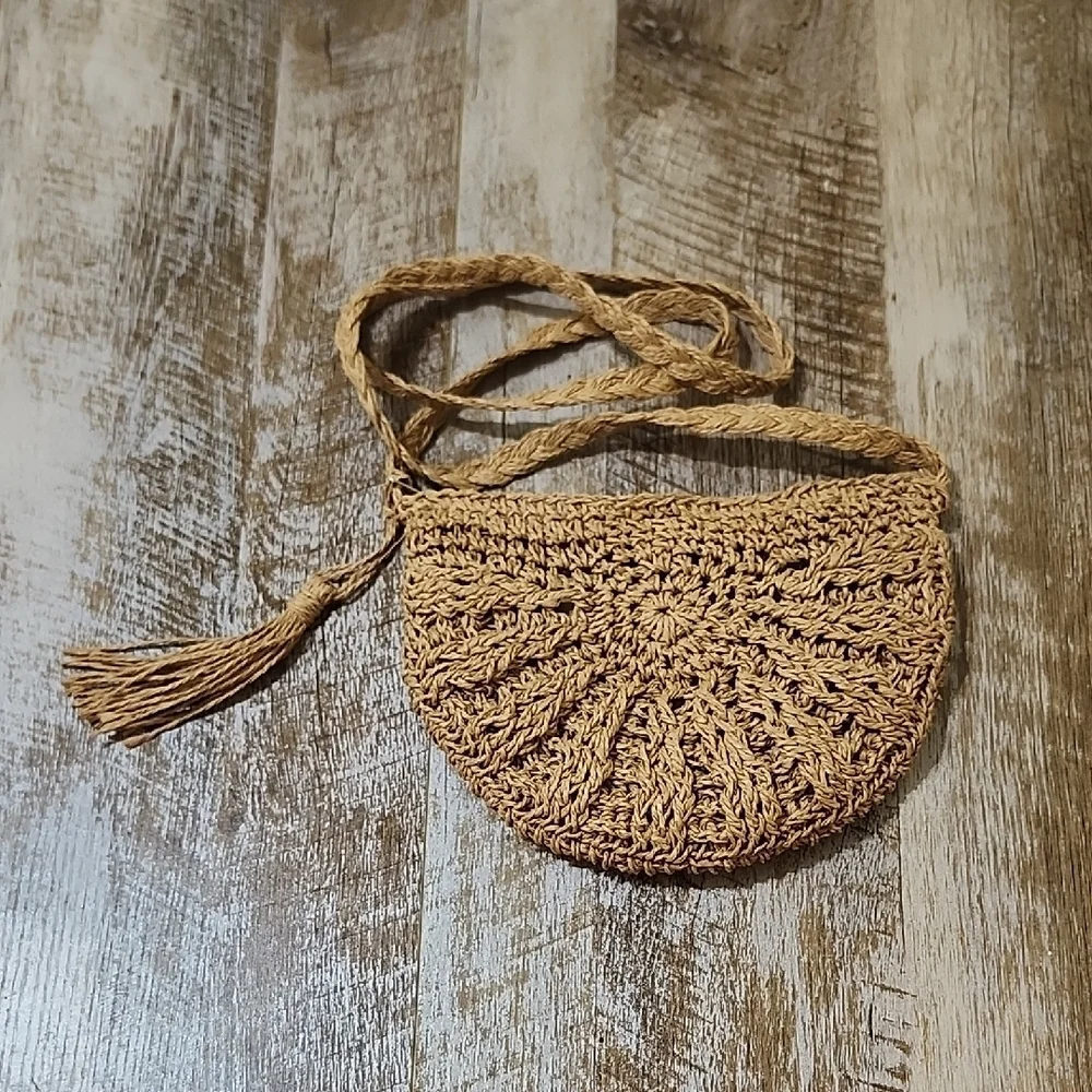 Handmade Woven Tan Crossbody Bag - Picture 1 of 9